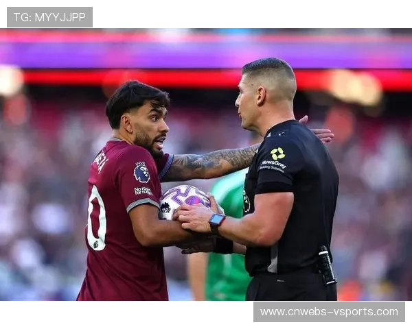 西汉姆联3-2逆转伯恩利，绍切克替补登场建功