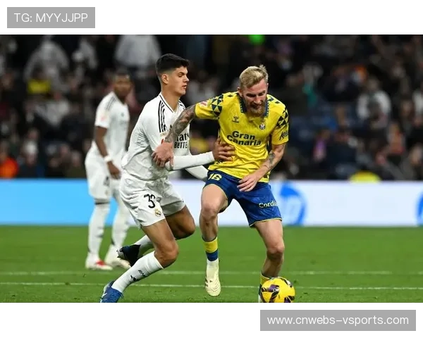 皇马新帅阿隆索改革三后卫体系，锋线组合待磨合